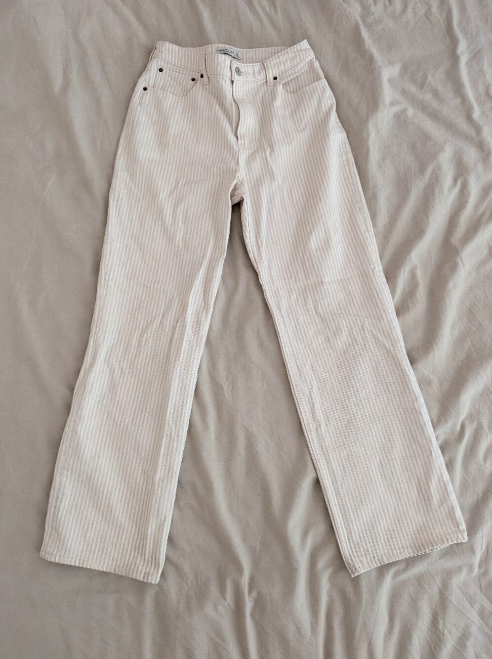 Abercrombie & Fitch Curve Love High Rise 90s Relaxed Jean